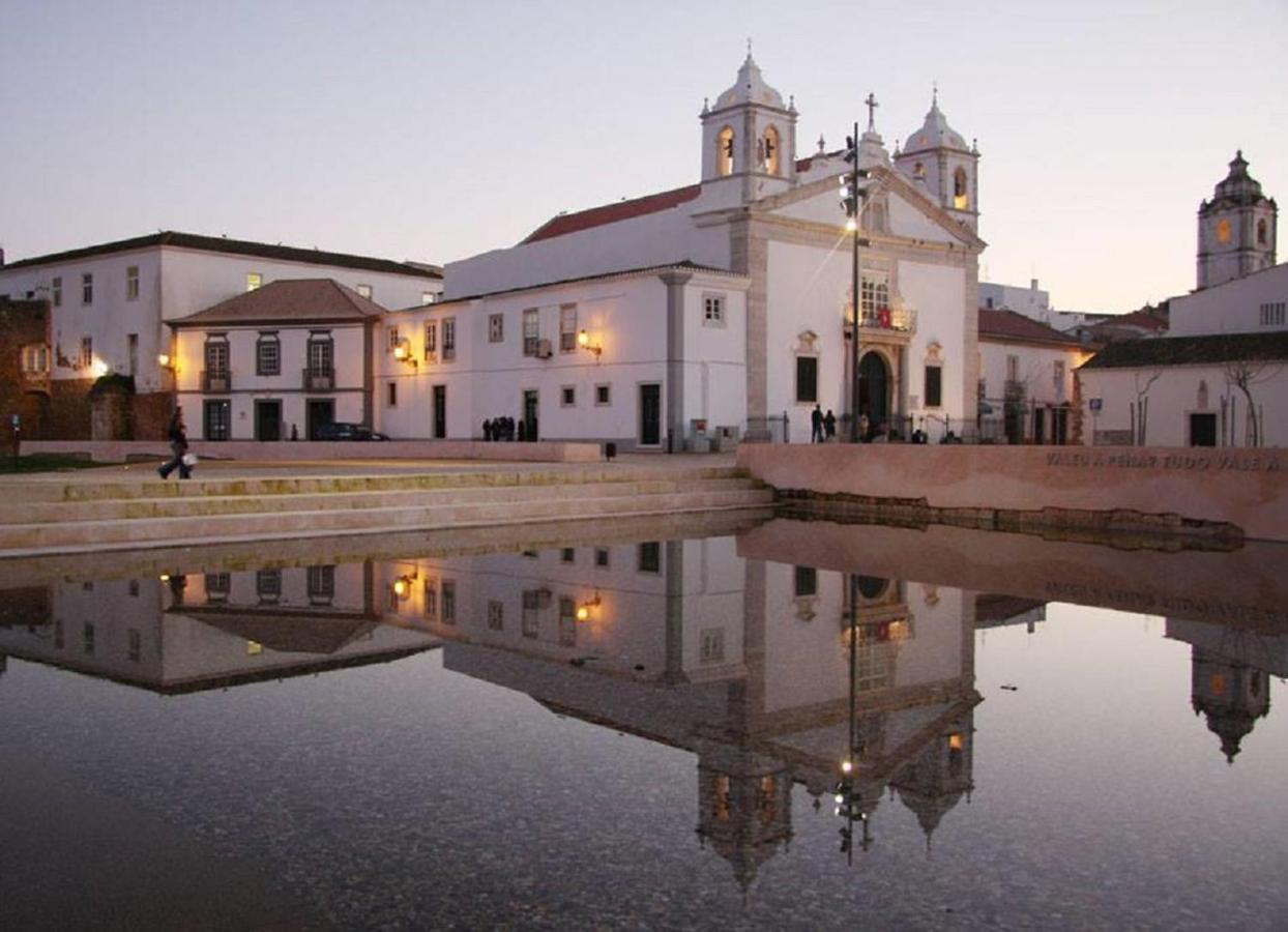 Vila Mos Lagos Buitenkant foto